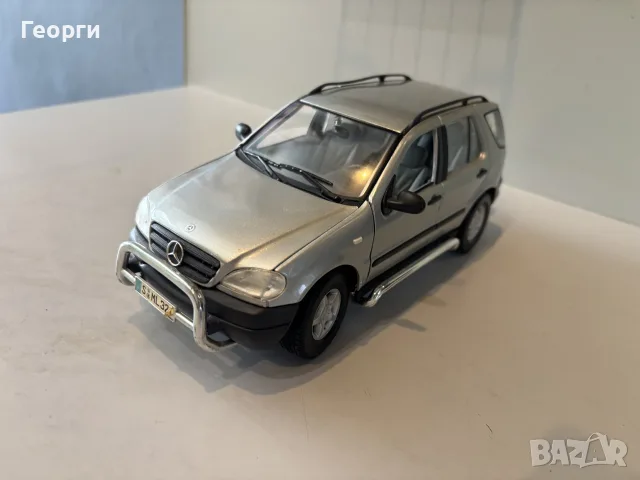 Mercedes ML 320 1:18 , снимка 3 - Колекции - 55671944
