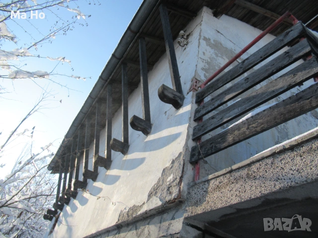Продавам малка вила (за реновиране) с двор в Герман, снимка 2 - Вили - 54574077