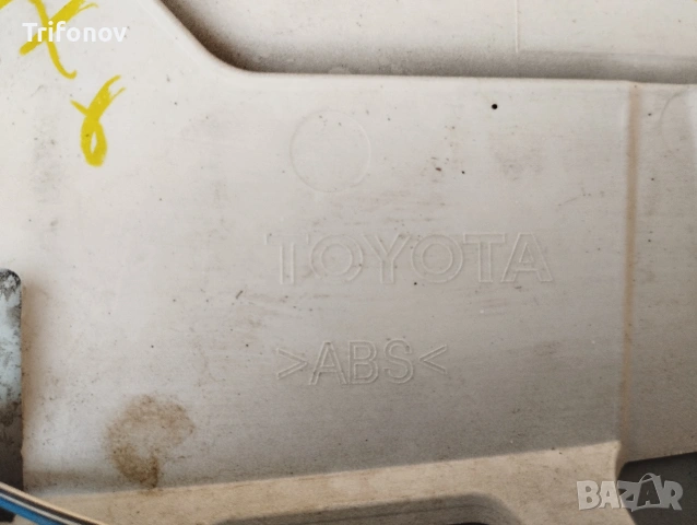 Оригинален спойлер багажник Тойота Аурис Toyota Auris 2007-2010, снимка 4 - Части - 55050561