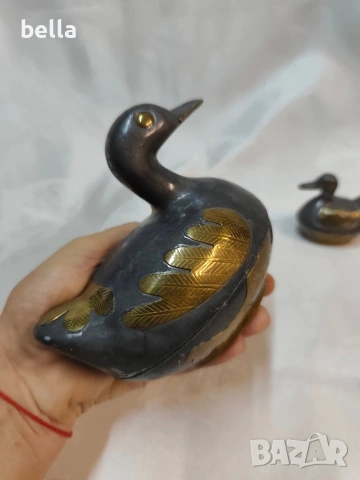 Две масивни кутии патици от висококачествен калай (pewter) с релефни апликации от месинг., снимка 6 - Антикварни и старинни предмети - 54878551