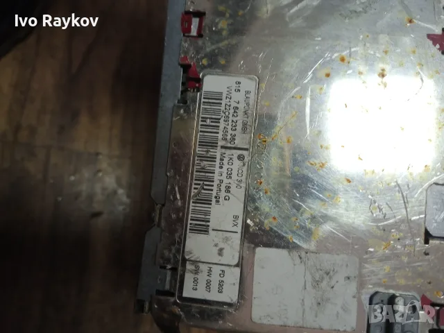  Радио CD RCD300 1K0035186G , VW Golf V 1.9 TDI , снимка 4 - Части - 55299583