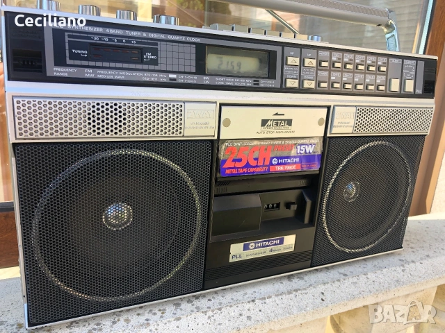 Радиокасетофон HITACHI TRK 7990E, снимка 2 - Радиокасетофони, транзистори - 55043106