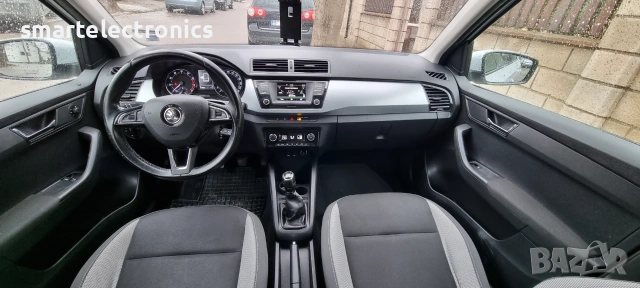 Skoda Fabia 1.0 Бензин 2018г, снимка 5 - Автомобили и джипове - 55245413