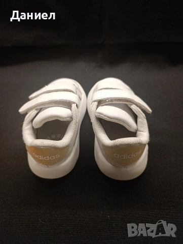 Детски маратонки Adidas , снимка 3 - Детски маратонки - 54755909