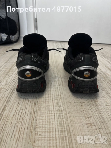 Обувки Nike air max dn в много добро състояние!, снимка 3 - Маратонки - 55530444