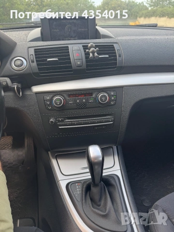 BMW 120D Automat , снимка 11 - Автомобили и джипове - 55015705