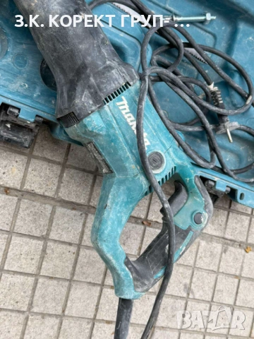 Саблен трион Makita JR3051T, снимка 6 - Триони и циркуляри - 54390411
