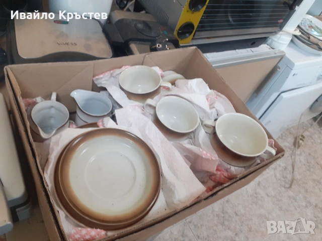 Продавам керамичен кафе сервиз , снимка 2 - Сервизи - 54353006