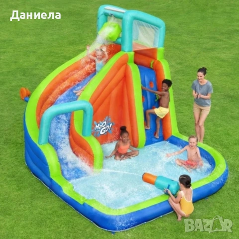 Голям надуваем воден парк с пързалка, басейн, стена за катерене и духалка – 365×320×270 см, снимка 2 - Басейни и аксесоари - 54974840