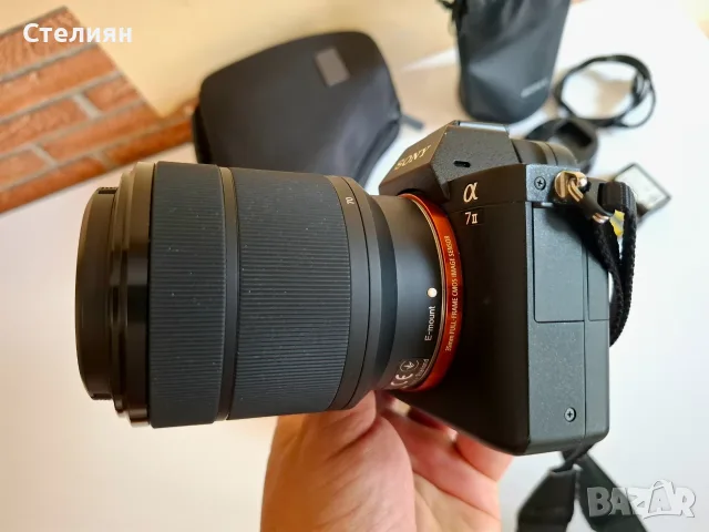 Sony A7 II с обектив 28-70, три батерии и калъф, снимка 6 - Фотоапарати - 55431655