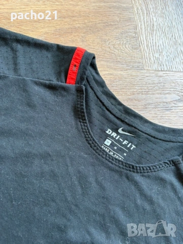 Nike , снимка 2 - Спортни дрехи, екипи - 54886211