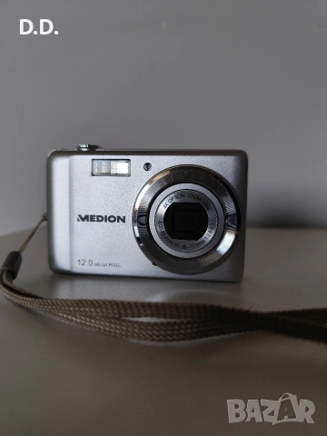 Дигитален фотоапарат Medion 12MP