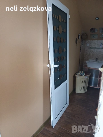 Алуминиева врата за баня, снимка 3 - Врати за баня - 53203659