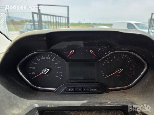 ***Само на части*** Peugeot Rifter 1.5HDI, снимка 7 - Автомобили и джипове - 54192341