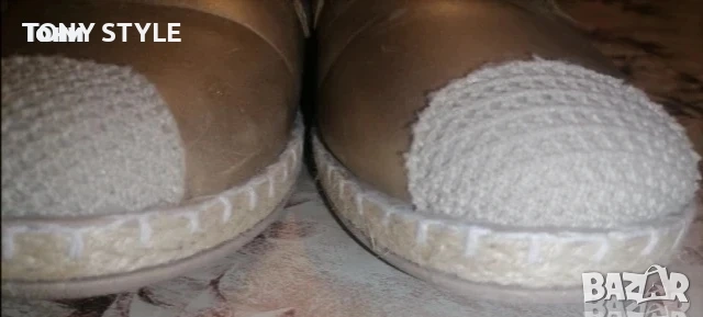 Нови Дамски Кожени Златисти Обувки 39, снимка 3 - Дамски ежедневни обувки - 55158908
