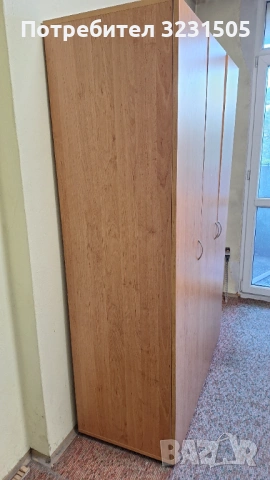 Трикрилен гардероб, снимка 3 - Гардероби - 54206729