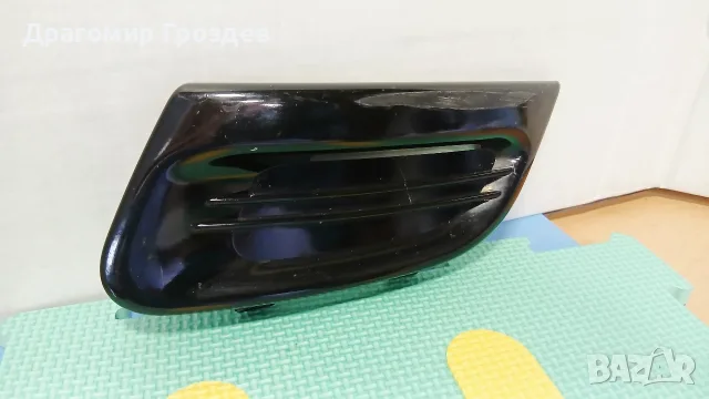 Оригинална лява решетка под халогена за Renault Twingo II facelift / Рено Туинго 2 (2011-2014), снимка 3 - Части - 55541987