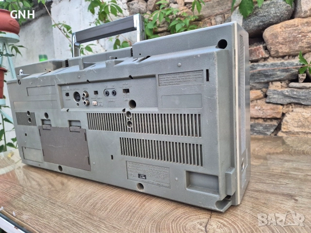 Радиокасетофон Hitachi TRK-7720E , снимка 6 - Радиокасетофони, транзистори - 55191891