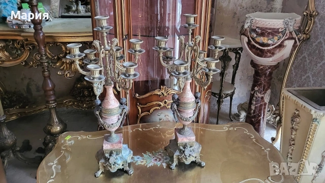 Два броя свещници 