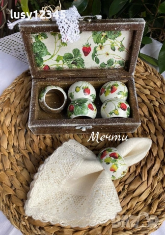 Дървена кутия с 6 пръстена за салфетки с горски ягоди. 🍓🌿🐞🍓🌿, снимка 3 - Прибори за хранене, готвене и сервиране - 54626631
