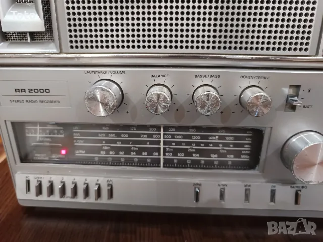 Радиокасетофон Grundig RR2000, снимка 3 - Радиокасетофони, транзистори - 55659961