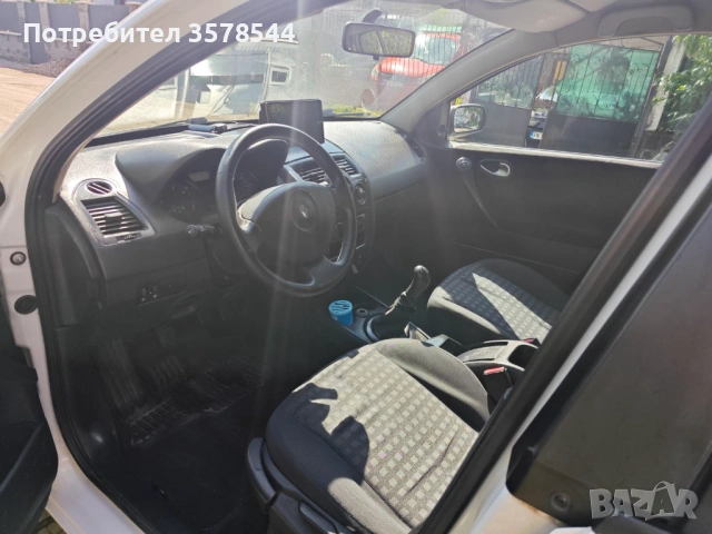 Renault Megane 2, снимка 8 - Автомобили и джипове - 54759504