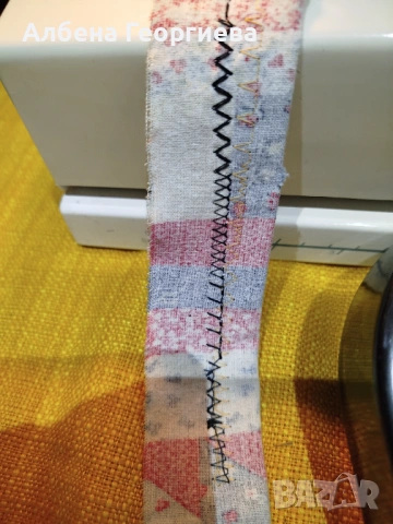 Шевна машина BERNETTE 812, снимка 6 - Шевни машини - 54062738