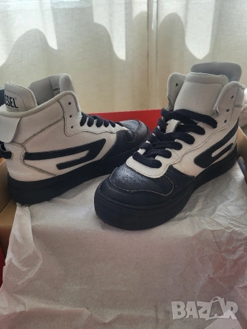 Кецове DIESEL 32 Номер, снимка 2 - Детски маратонки - 54330317