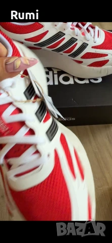 Оригинални нови маратонки Adizero Aruku! 42 н, снимка 2 - Маратонки - 54624859