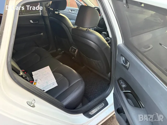 Kia Optima Platin 2018г 1.7CRDi 140кс EURO 6b сервизна история, снимка 11 - Автомобили и джипове - 55296192