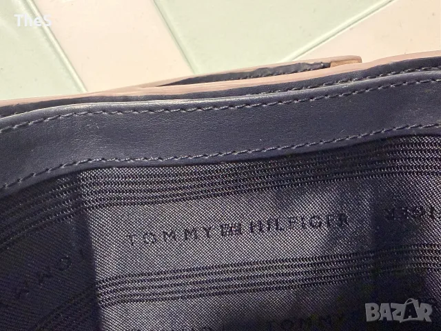 Портмоне TOMMY HILFIGER - като ново, без нито една забележка , снимка 7 - Портфейли, портмонета - 55364916