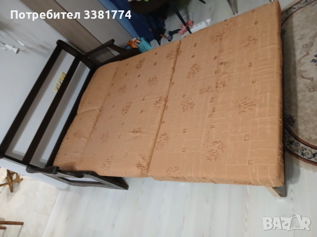 Продавам двуместен диван, снимка 4 - Дивани и мека мебел - 54396020