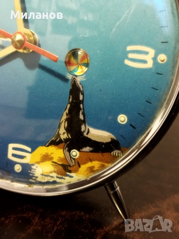 Стар анимиран будилник, настолен часовник, снимка 4 - Антикварни и старинни предмети - 54193438