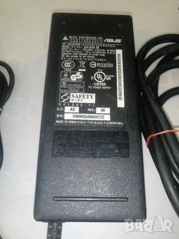 Зарядно за лаптоп ASUS , снимка 2 - Кабели и адаптери - 54721444