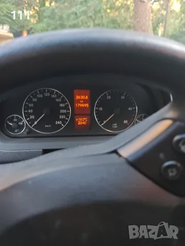 Мерцедес 180 А Дизел, снимка 7 - Автомобили и джипове - 55651189