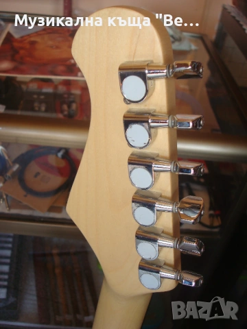 Електрическа китара, снимка 13 - Китари - 54111349