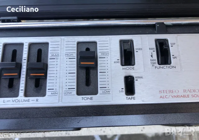 Радиокасетофон JVC RC-636L -Japan(1978), снимка 10 - Радиокасетофони, транзистори - 55695121