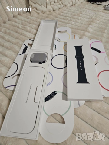 Apple Watch SE 3, GPS, Корпус Midnight Aluminium 44mm, Midnight Black, Sport Band, снимка 3 - Смарт гривни - 54341627