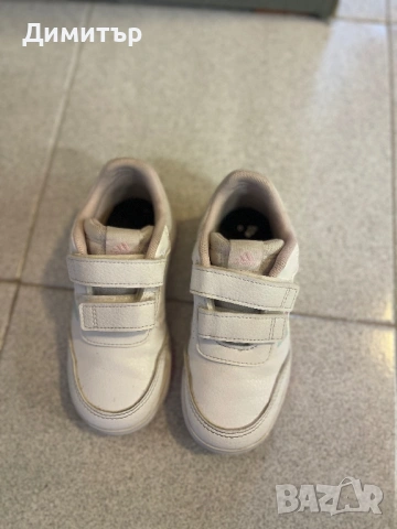 Детски маратонки Adidas 27 номер, снимка 3 - Детски маратонки - 54401068