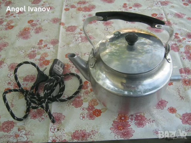 Руски електрически чайник - чисто нов 1981 година