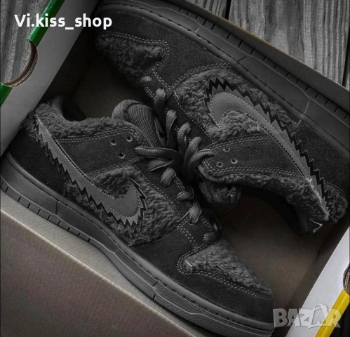 Нови обувки Nike 