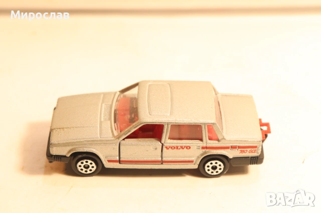 1/64 ?? MAJORETTE VOLVO КОЛИЧКА МОДЕЛ, снимка 2 - Колекции - 54007006