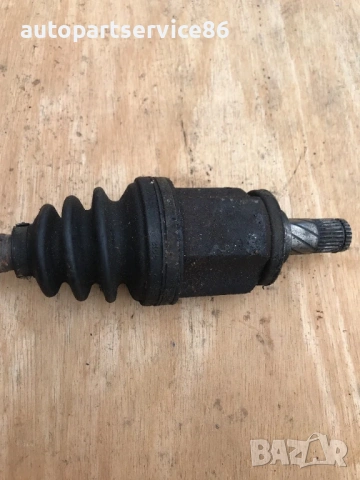 Преден ляв полуос за Nissan Almera 1.5 (2001), снимка 2 - Части - 54368443
