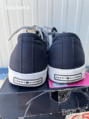 Дамски кецове от плат Tommy Hilfiger номер 40, снимка 4 - Кецове - 55636991