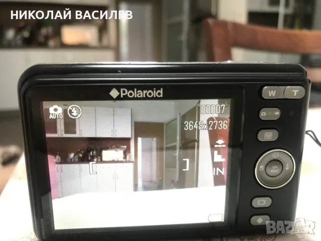 Фотоапарат с карта  памет Полароид  .
