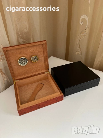 Хумидор за 30 пури – кедър, хигрометър, овлажнител (2 цвята), снимка 2 - Табакери - 54096506