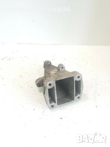 Дясна конзола за тампон на двигател за Mercedes Sprinter W906 311 CDI (2006-2010) A6462230304 , снимка 2 - Части - 55152129