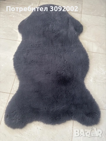 Тъмно сива пътека