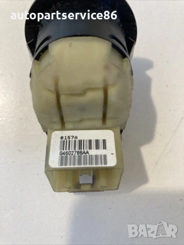 Бутон за управление на странични огледала за Chrysler Pt Cruiser 2.4 бензин (2008) 04602788Aa, снимка 2 - Части - 54609916