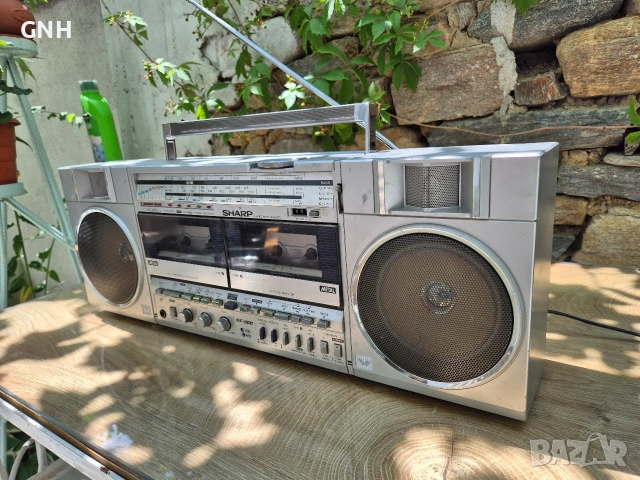 Радиокасетофон Sharp GF-500H, снимка 3 - Радиокасетофони, транзистори - 55187328